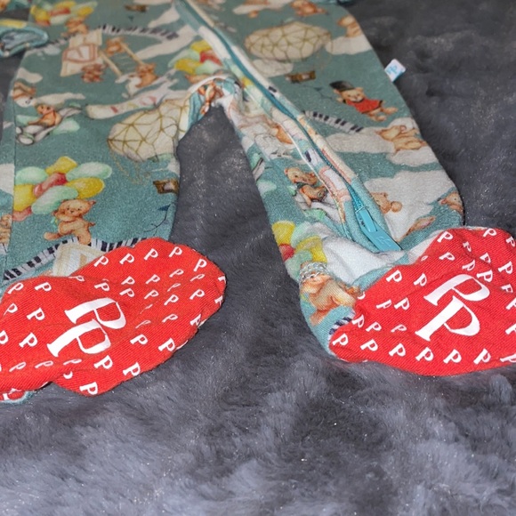 6m Gigi and Max Bamboo Red White Plaid Unisex Christmas Zipper Footie - Picture 4 of 11